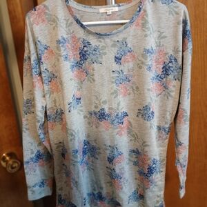 Maurices Gray Floral Long Sleeve Top